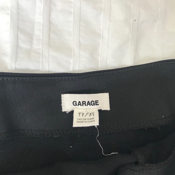 Black silk mini skirt - Picture 3 of 5